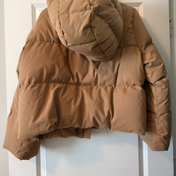 Banana Republic Alps Puffer Jacket - Picture 2 of 6